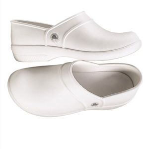 Crocs healed nursing clog